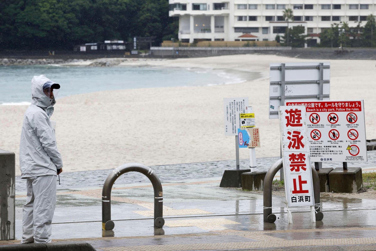 台風が西日本に接近しており、連休中は大雨や強風が予想されています。