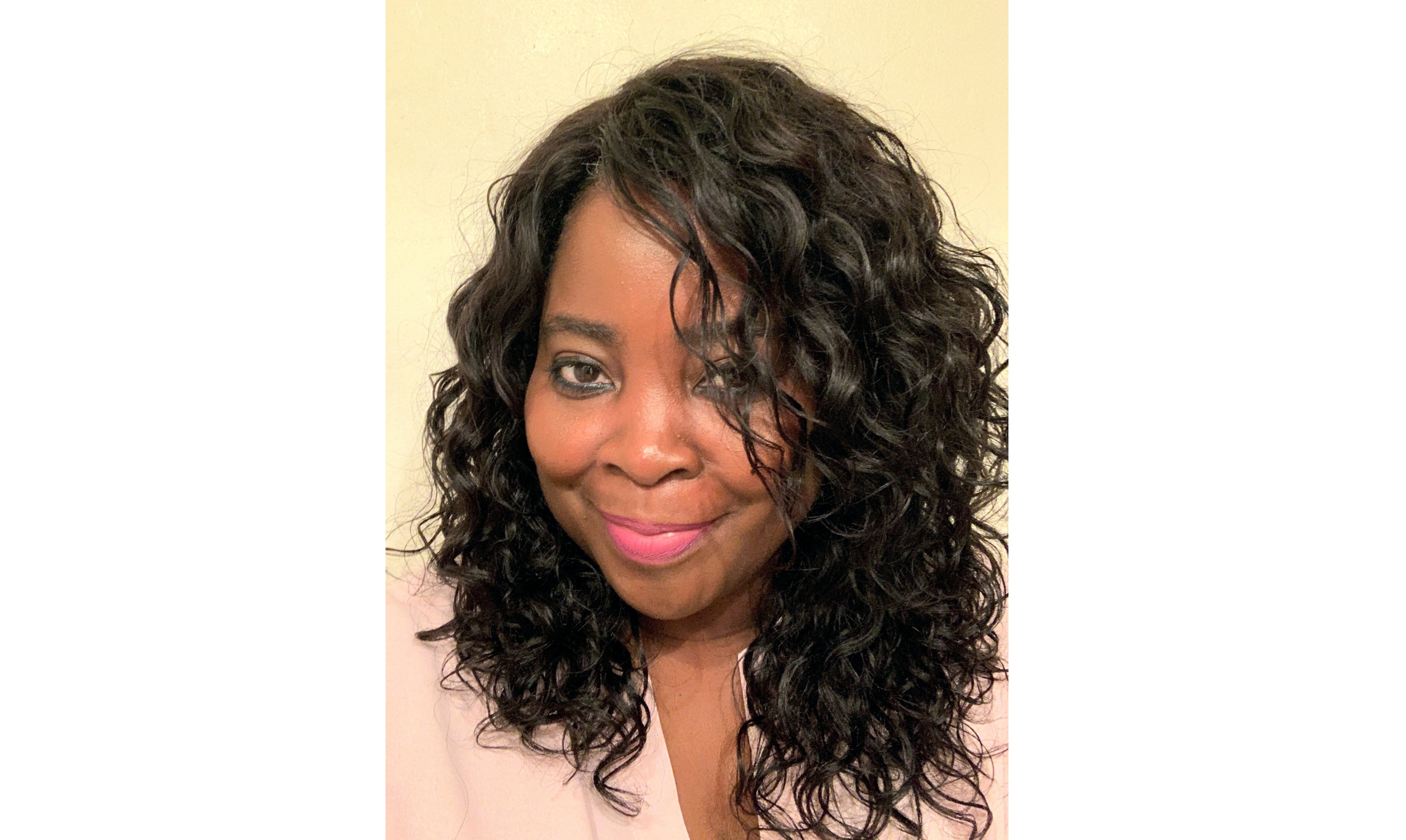 HOLLYWOOD-HUELGAS-MAQUILLAJE Y PEINADO