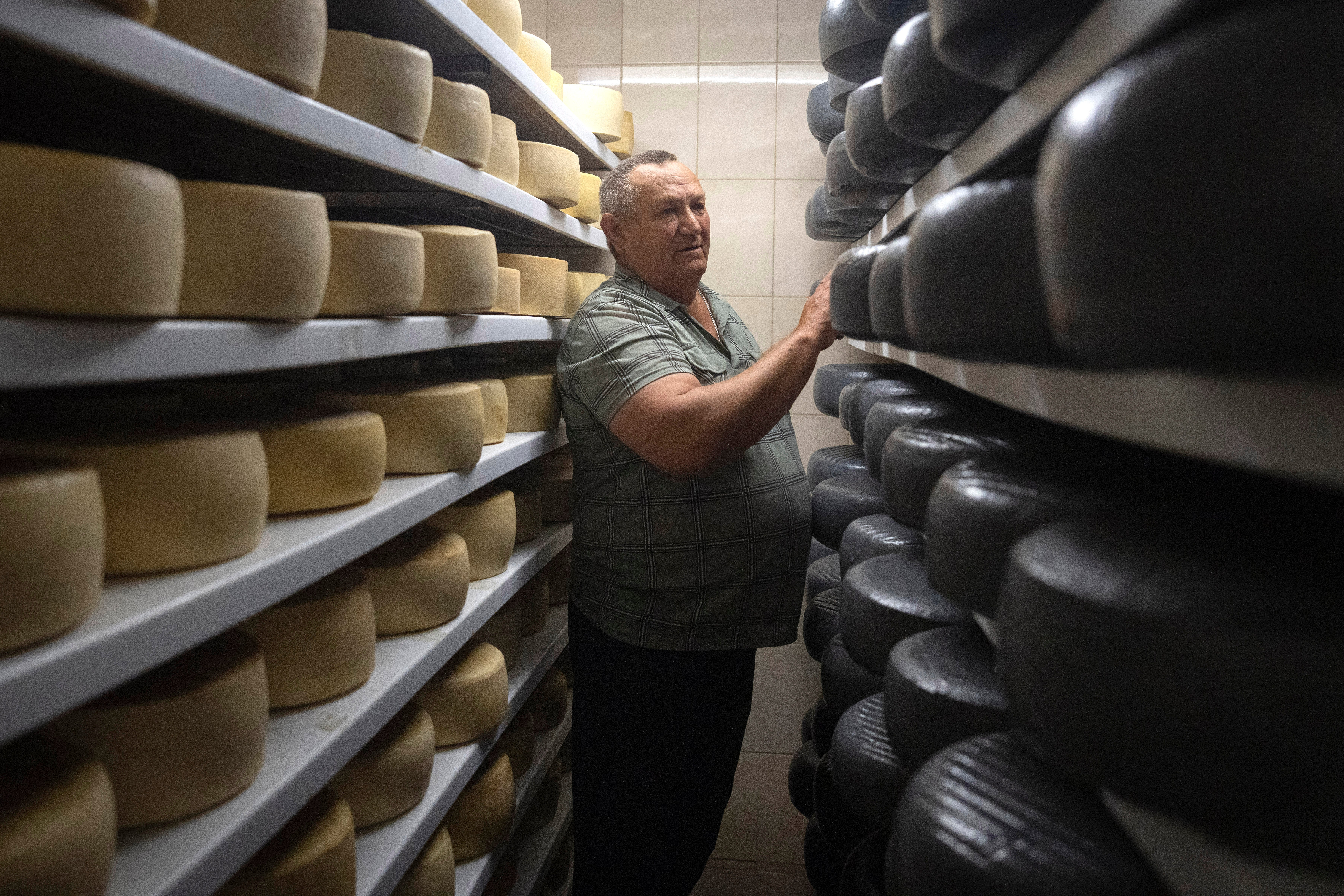 Russia Ukraine War Struggling Farmer