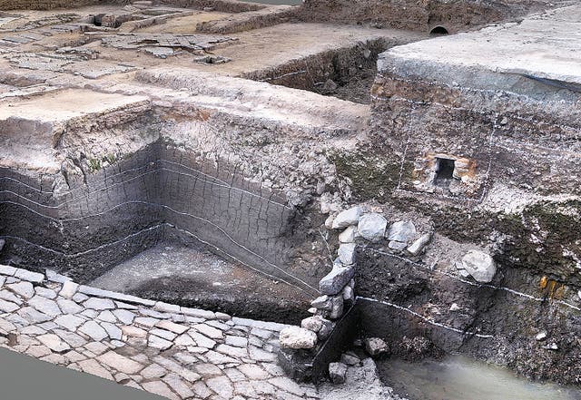 <p>The water gate area in the east of the Shuomen ancient port site in Wenzhou, Zhejiang province</p>