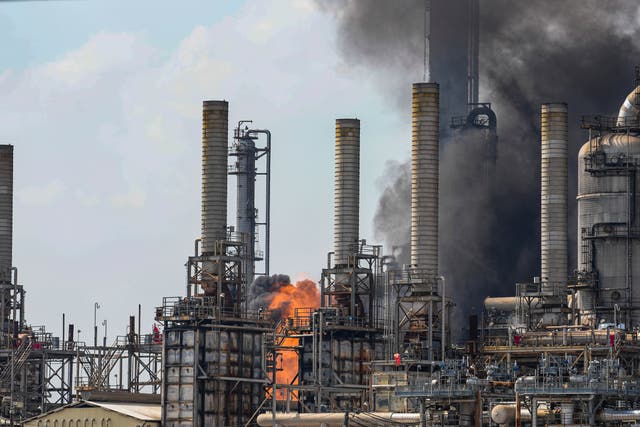Texas-Refinery Fire-Lawsuit