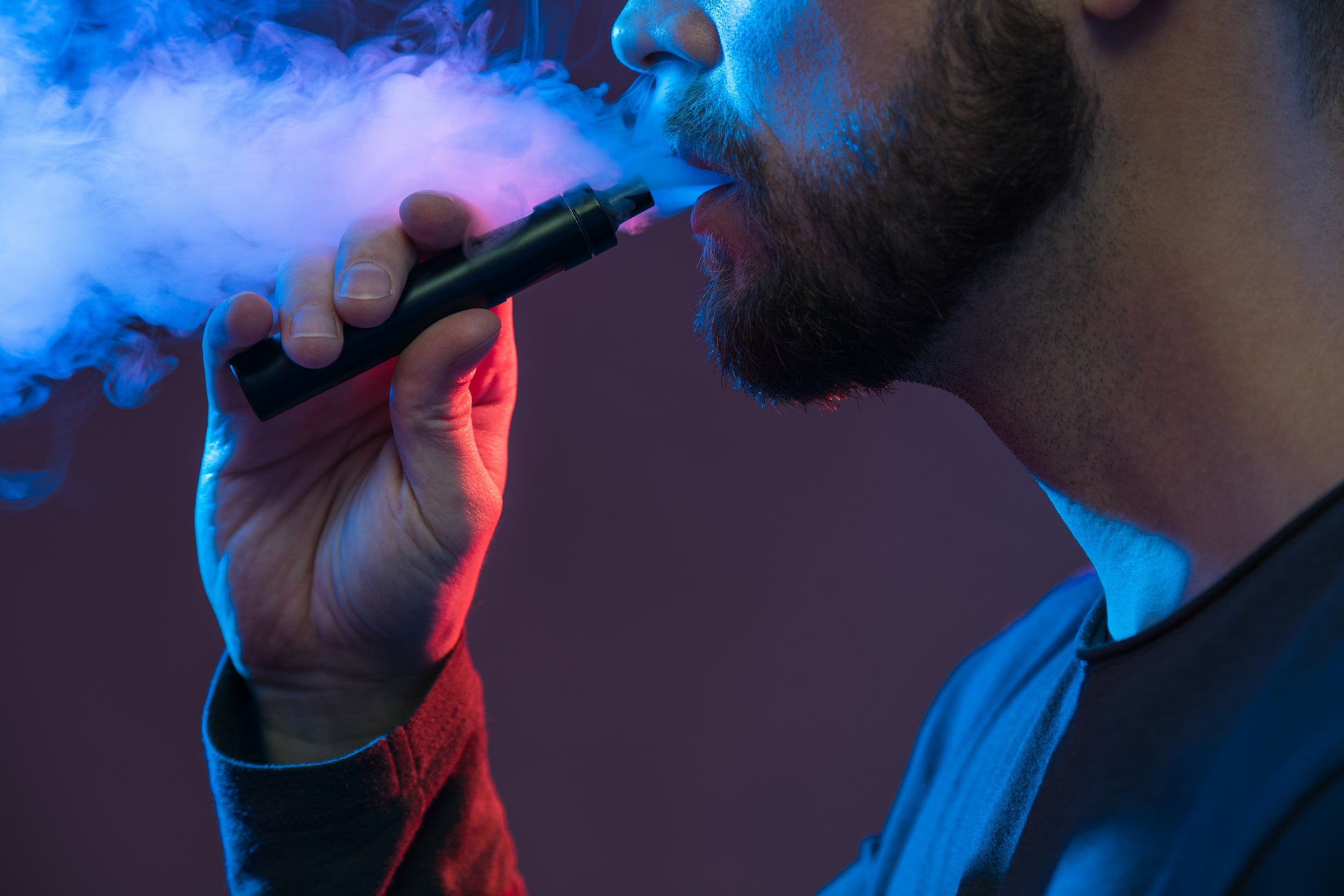 Study links lung conditions to young people who vape