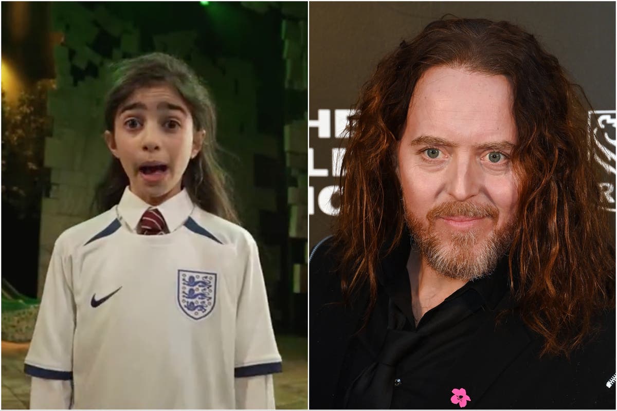England v Australia: Tim Minchin responds to clip of Matilda the Musical cast cheering on Lionesses