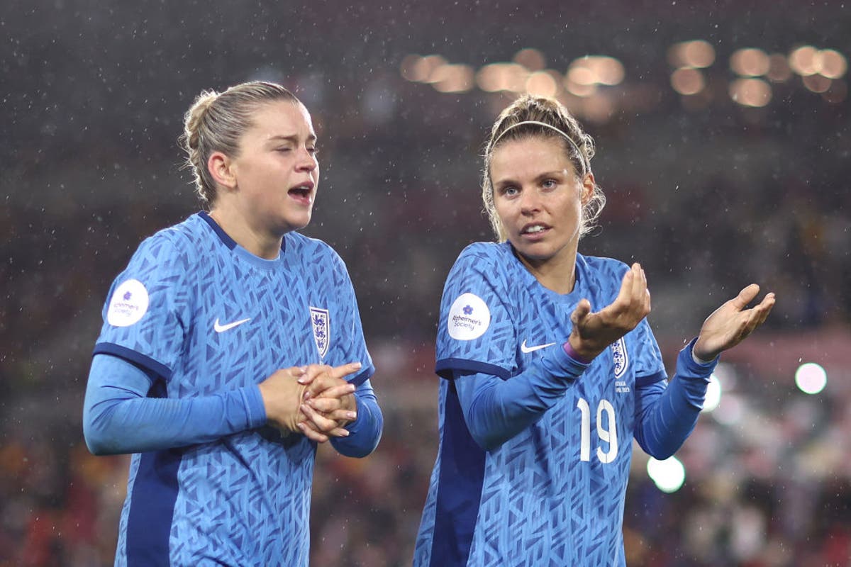 Women's World Cup: Why are England wearing their blue kit against Spain?