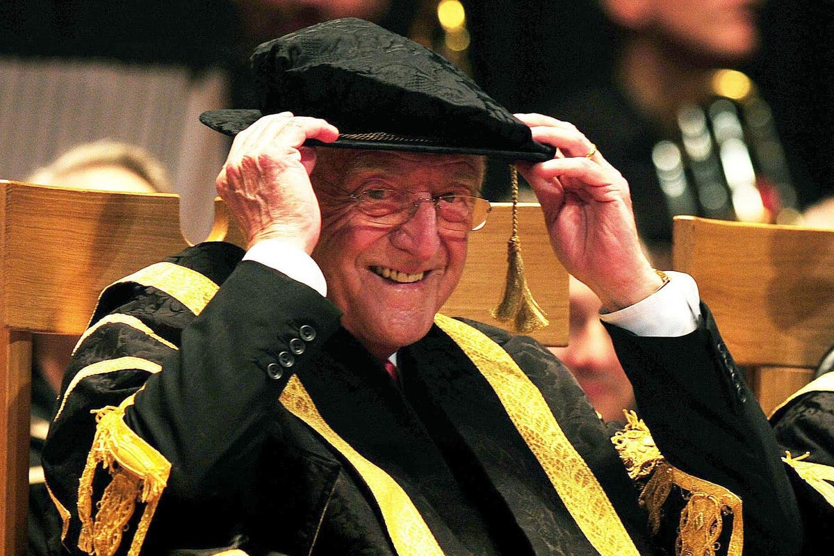 University remembers ‘down-to-earth’ former chancellor Sir Michael Parkinson