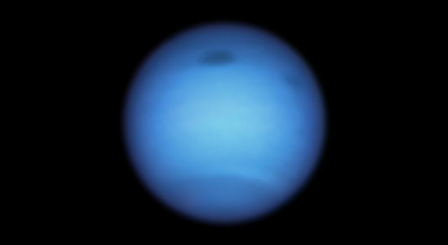 <p>Hubble Space Telescope snapshot of planet Neptune </p>
