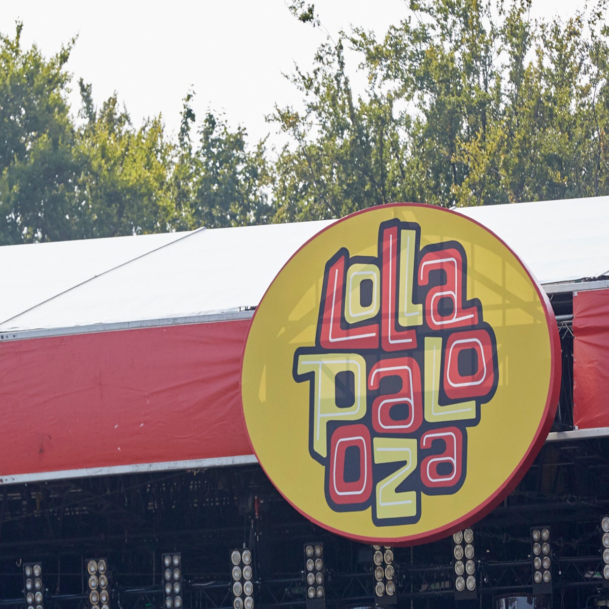 Lollapalooza Tickets & 2024 Lineup