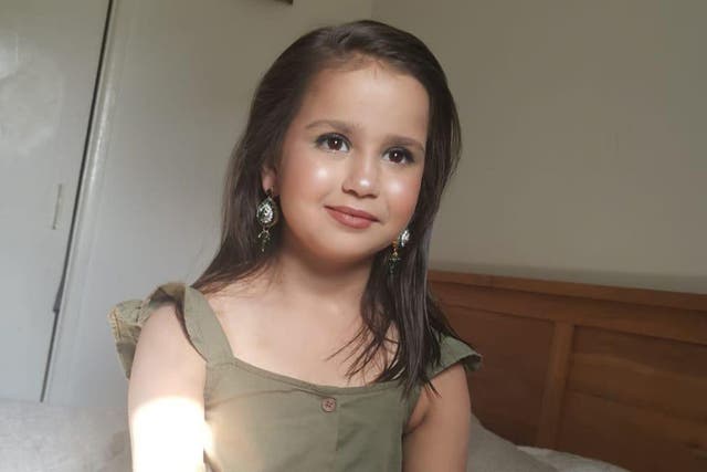 <p>La pequeña Sara Sharif fue encontrada muerta el 10 de agosto </p>
