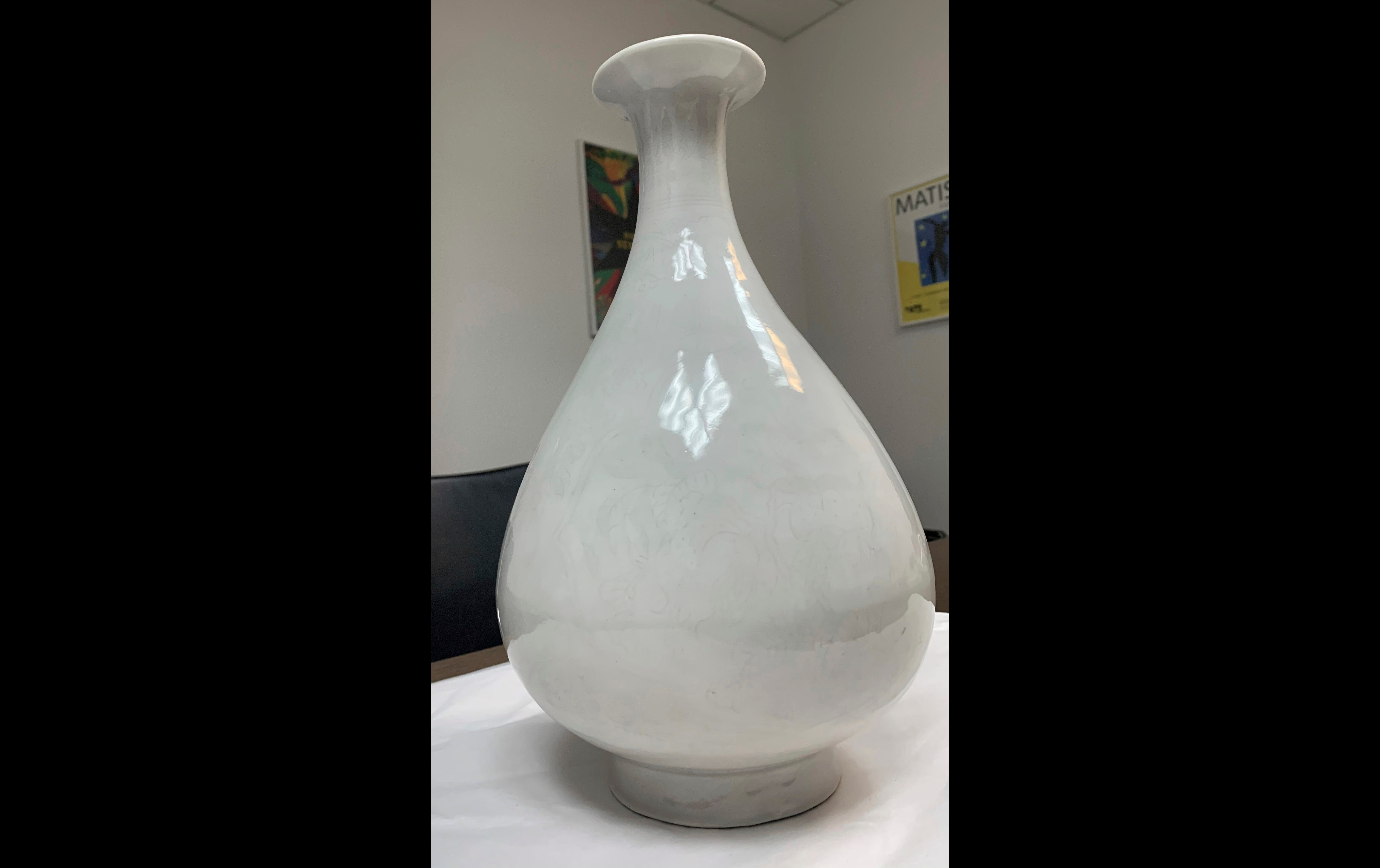 Britain Ming Vase Heist
