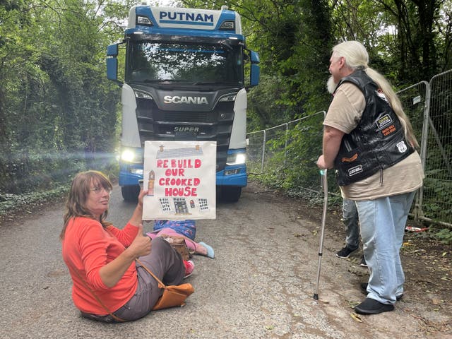 <p>A lorry owned by Putnam Construction Services was delayed by the protest </p>