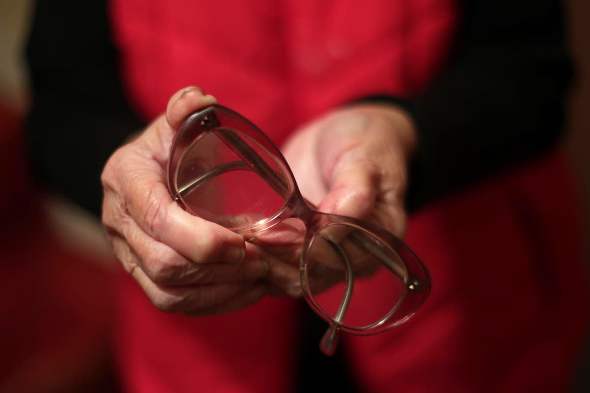 AI-powered eye scan could help detect Parkinson’s disease – study AI-powered eye scan could help detect Parkinson’s disease – study