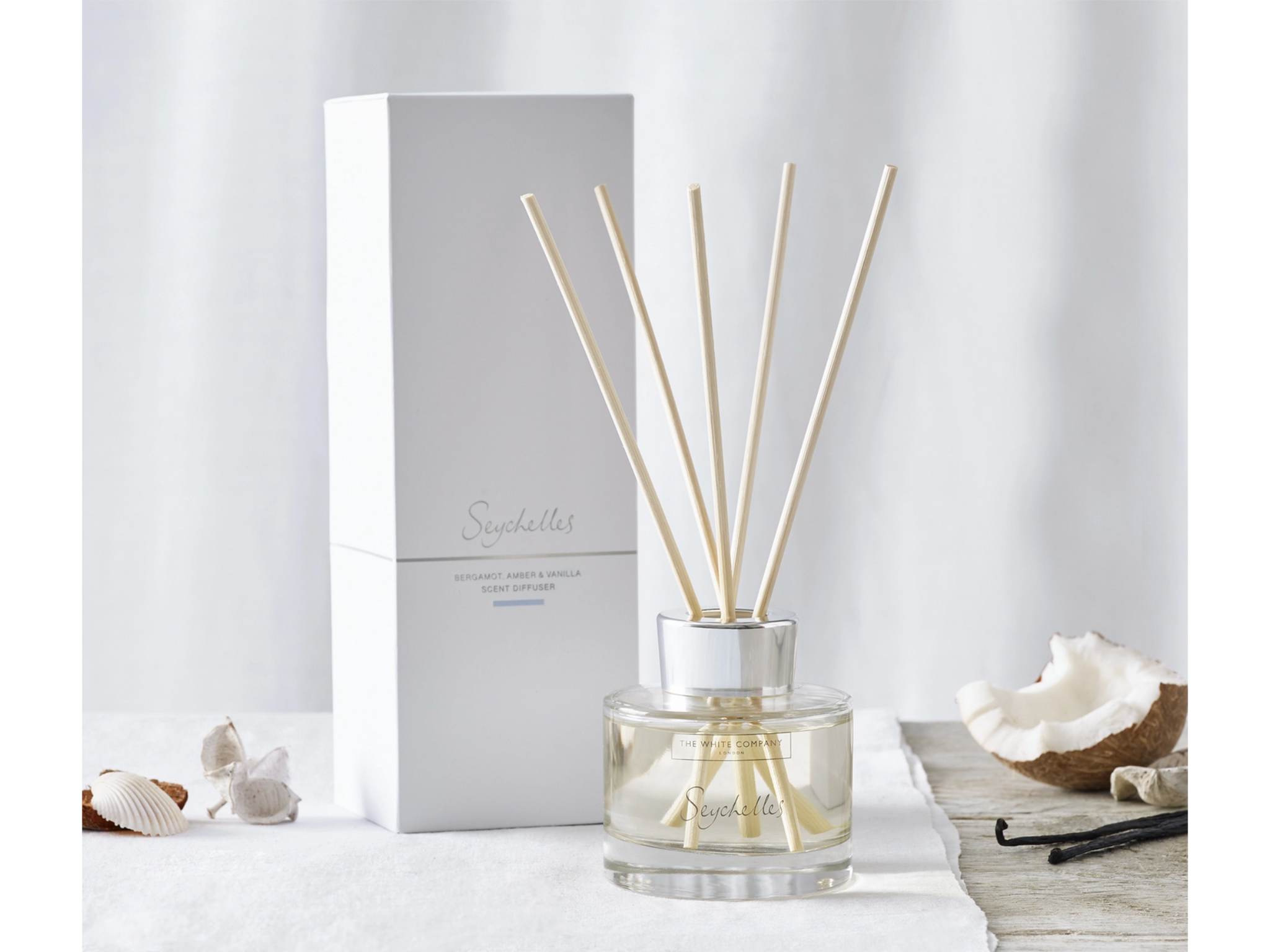 indybest-best-gift-for-her-seychelles-diffuser.png