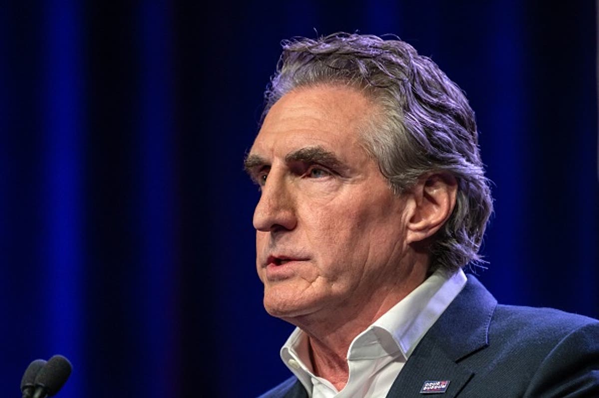 North Dakota Gov Doug Burgum says he&rsquo;ll attend GOP debate despite basketball injury