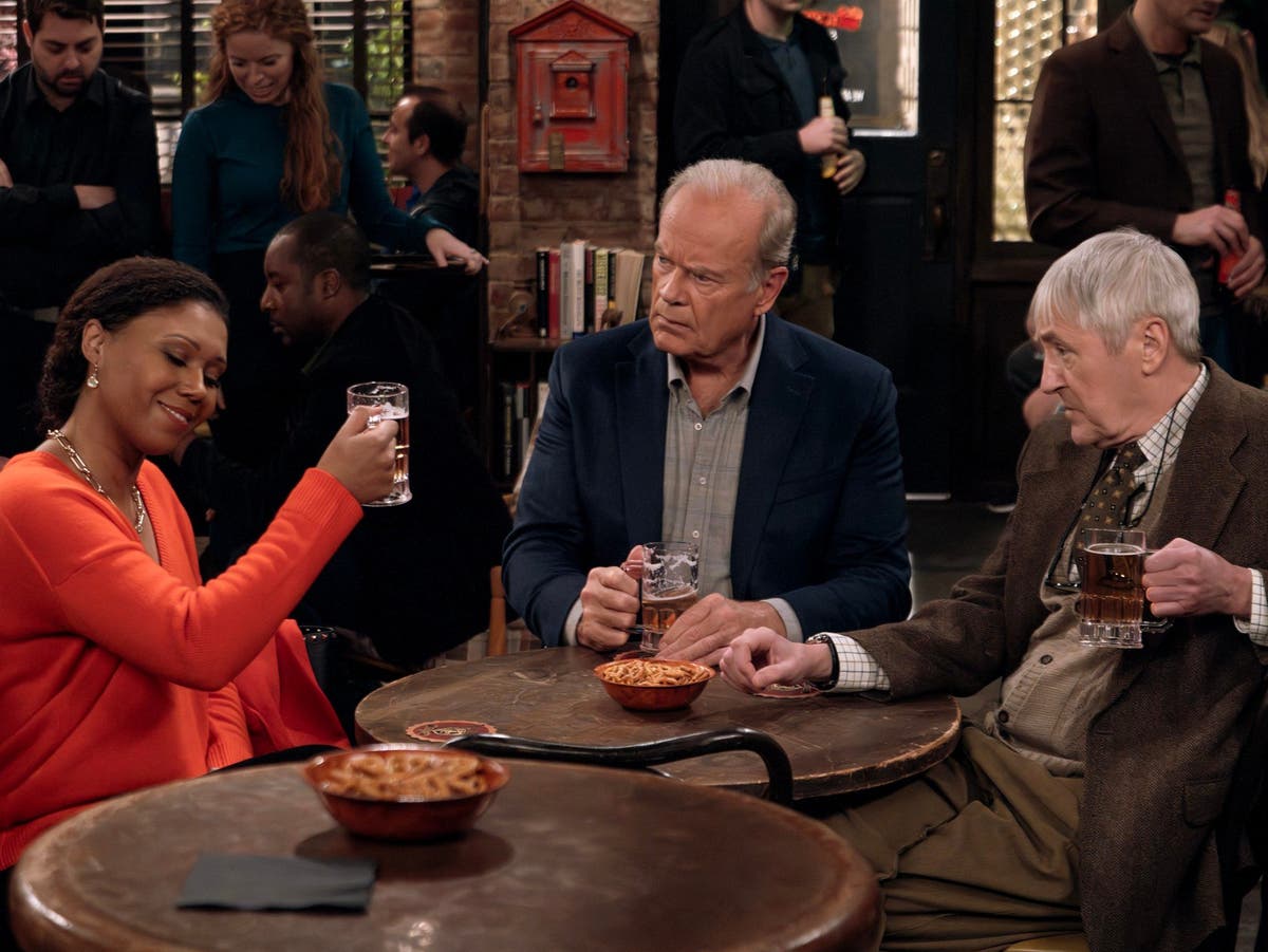 Nicholas Lyndhurst stars opposite Kelsey Grammer in first look at Frasier reboot - Vimarsana News