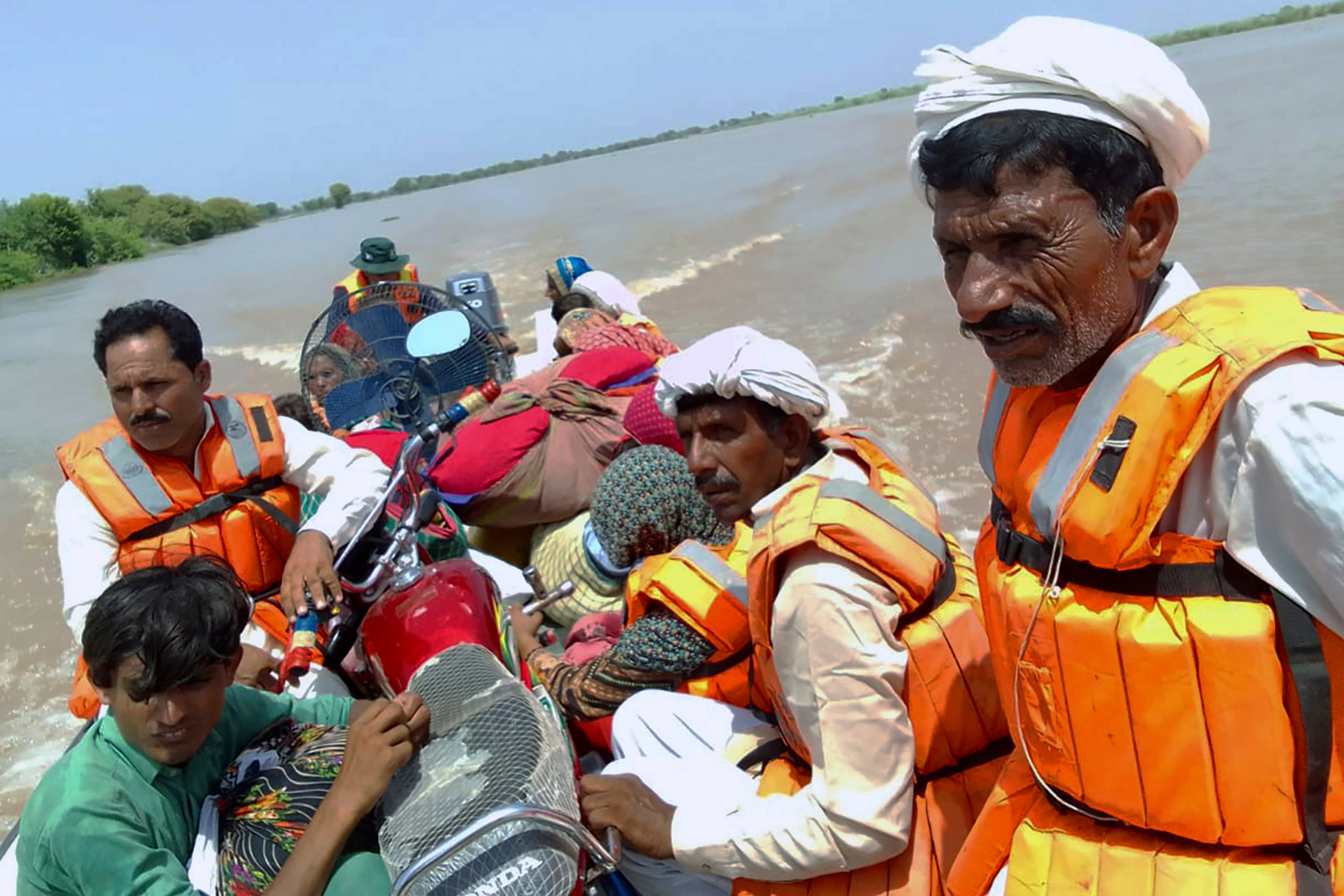Pakistan Floods Evacuations