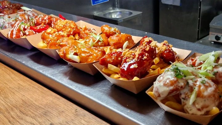 <p>Hull bar hosts bottomless chicken nugget party.</p>