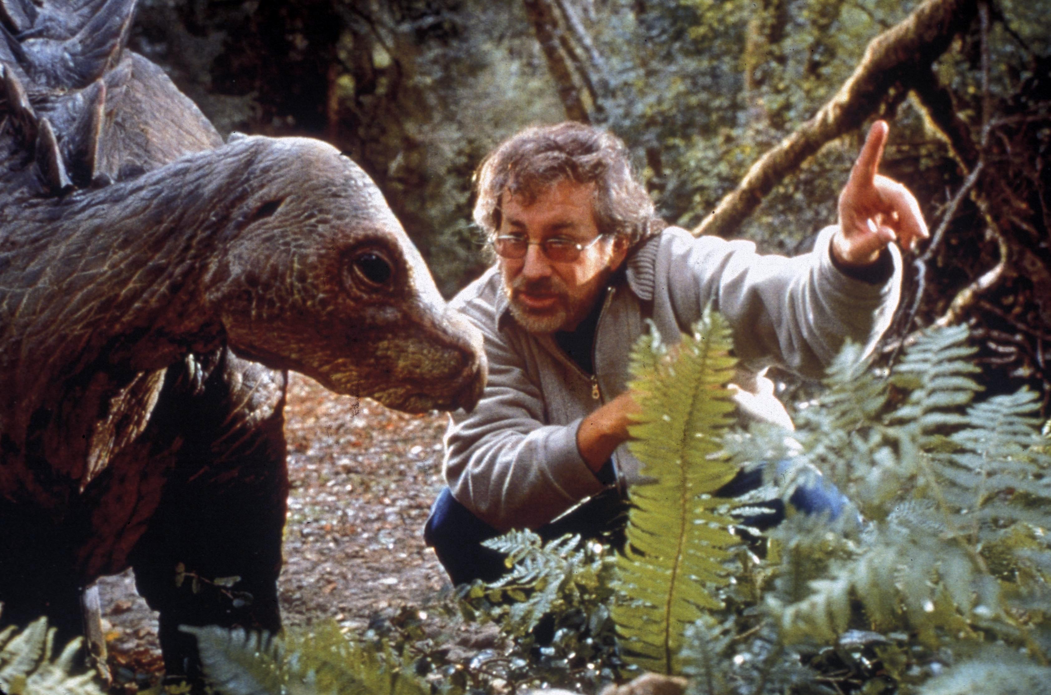 Steven Spielberg behind the camera on set of ‘The Jurassic Park: Lost World’ in 1997