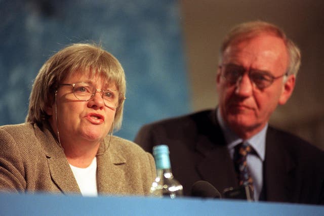 Mo Mowlam and David Andrews led the British and Irish delegations at an intergovernmental conference in 1998 (Ben Curtis/PA)
