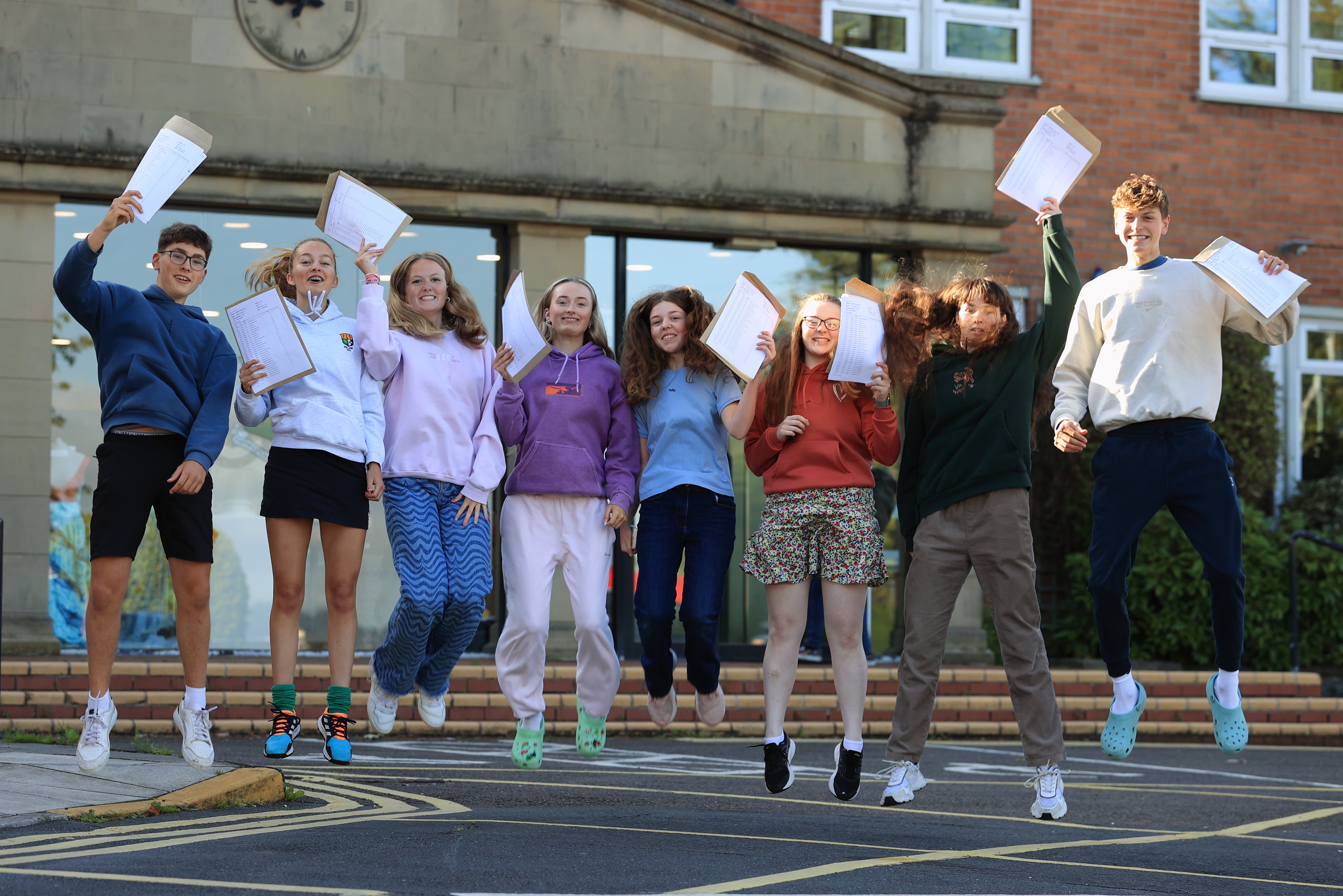 More than a fifth of UK GCSE entries were awarded the top grades, at least a 7/A or above