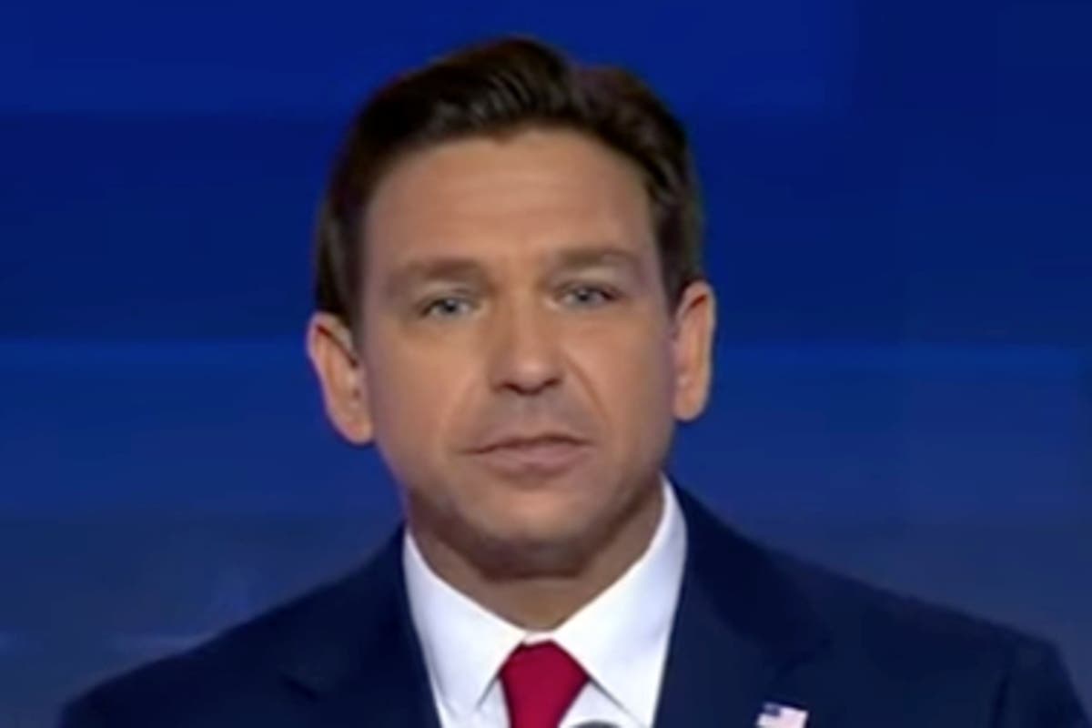 Ron DeSantis’s awkward smile goes viral after first Republican debate ...