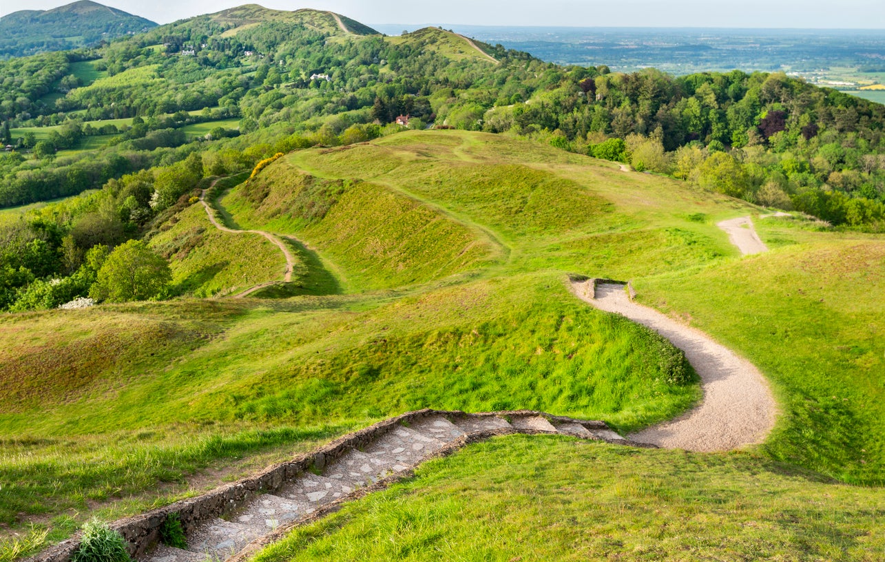 Tour ancient English landscapes on foot