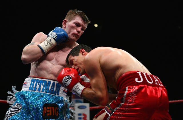 <p>Hatton during his win over Juan Lazcano, at the City of Manchester Stadium in 2008</p>