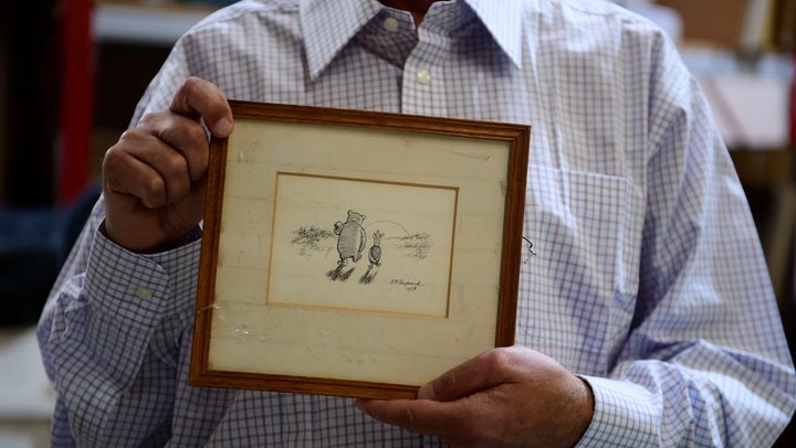 <p>'Last-ever' Winnie the Pooh illustration discovered wrapped in tea towel.</p>