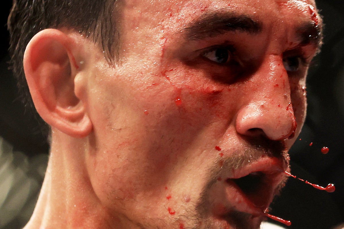 Max Holloway knocks out Korean Zombie before legend retires at UFC Singapore