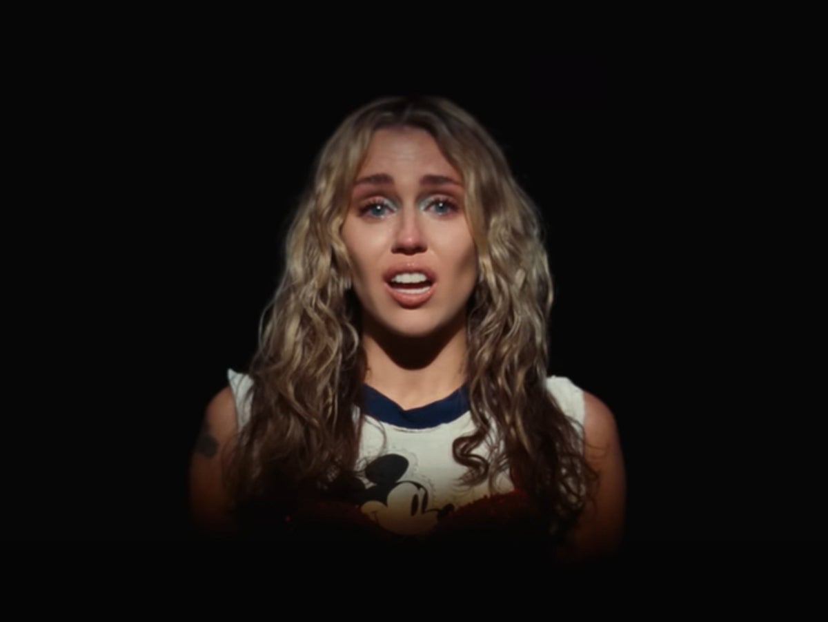 Miley Cyrus Cried While Filming the “Used to Be Young” Video After Seeing  Her Mom on Set