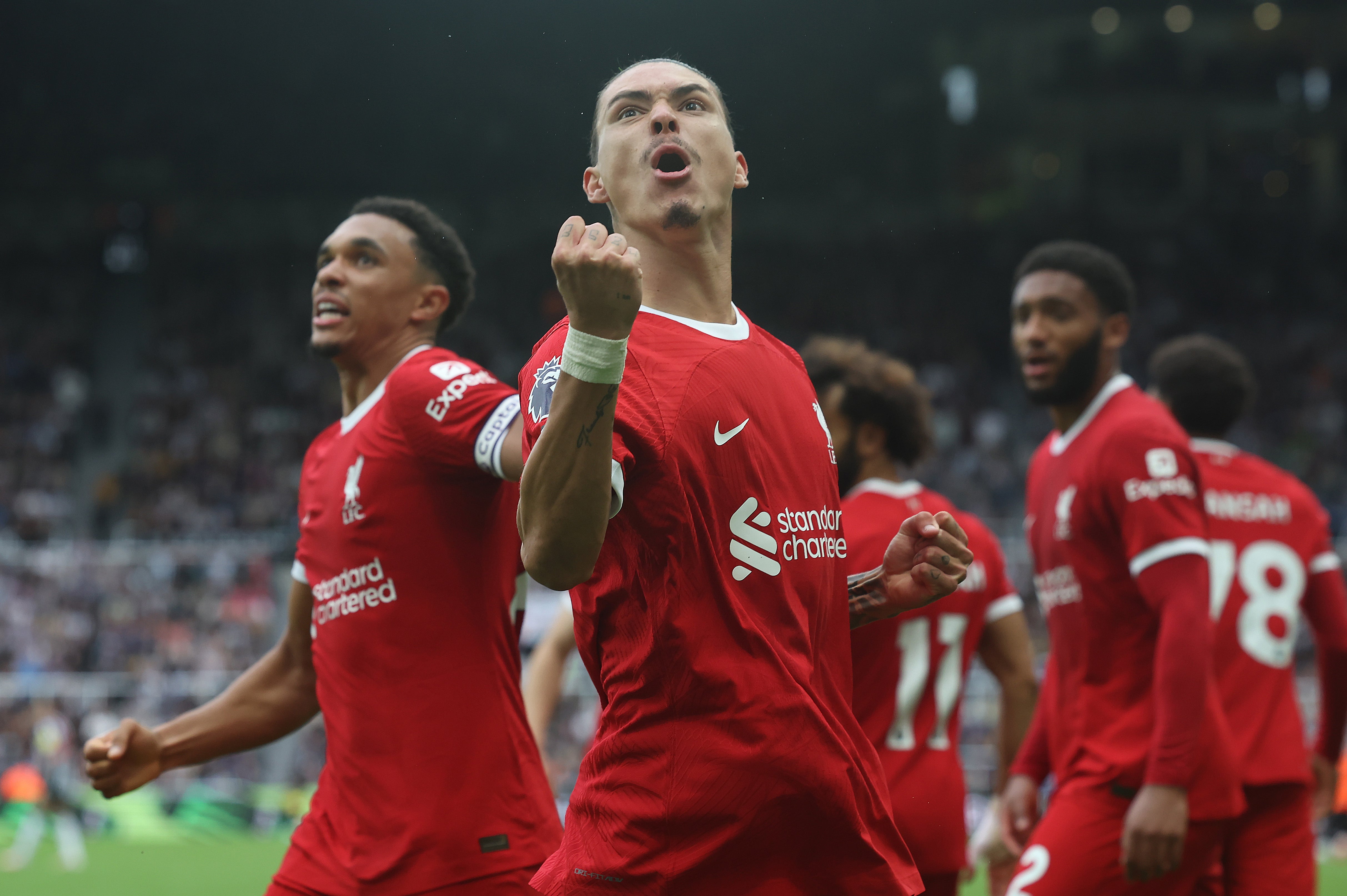 Darwin celebrates after scoring his second goal