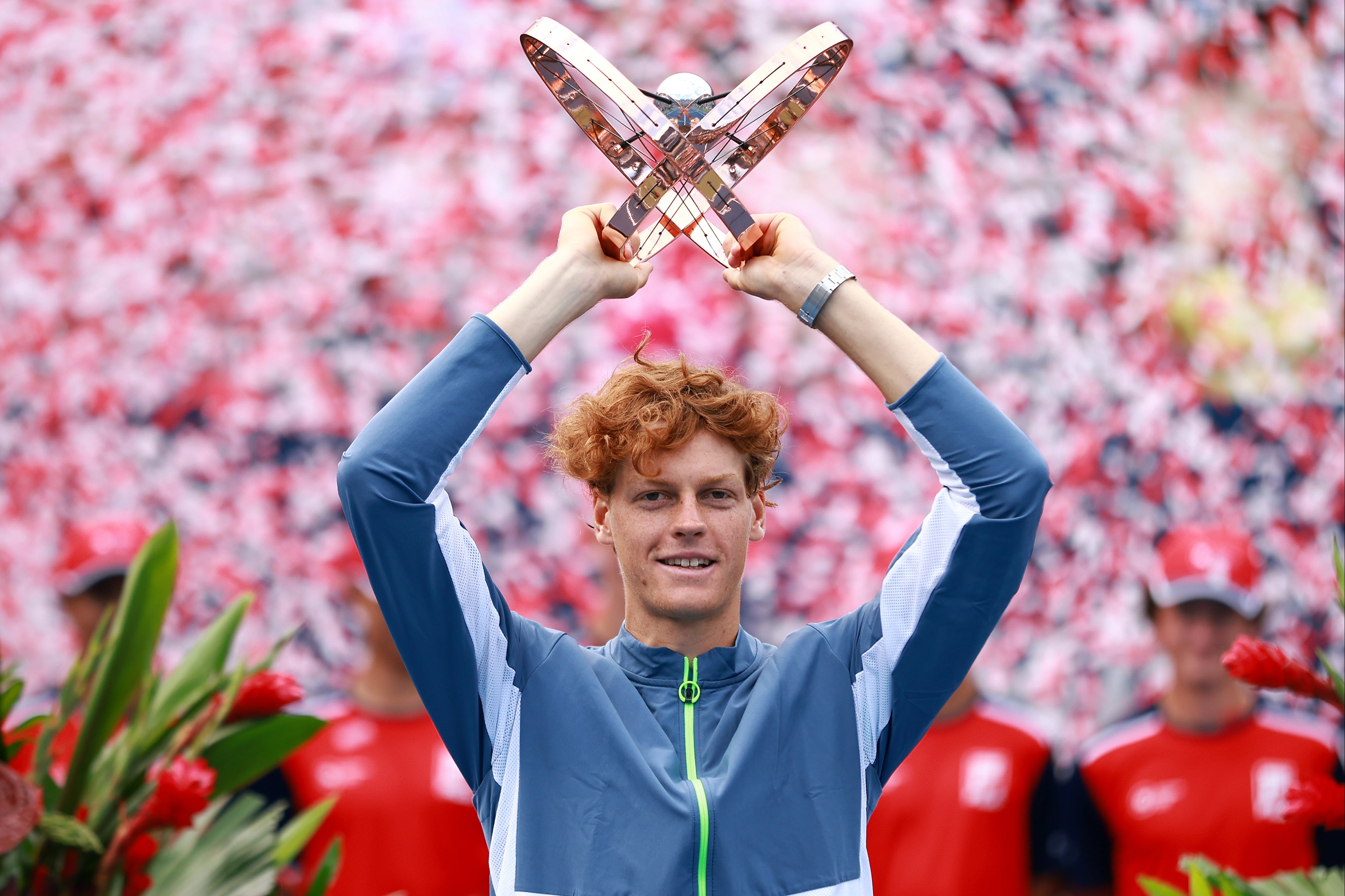 Jannik Sinner is among a group of players hoping to challenge Carlos Alcaraz and Novak Djokovic at Flushing Meadows