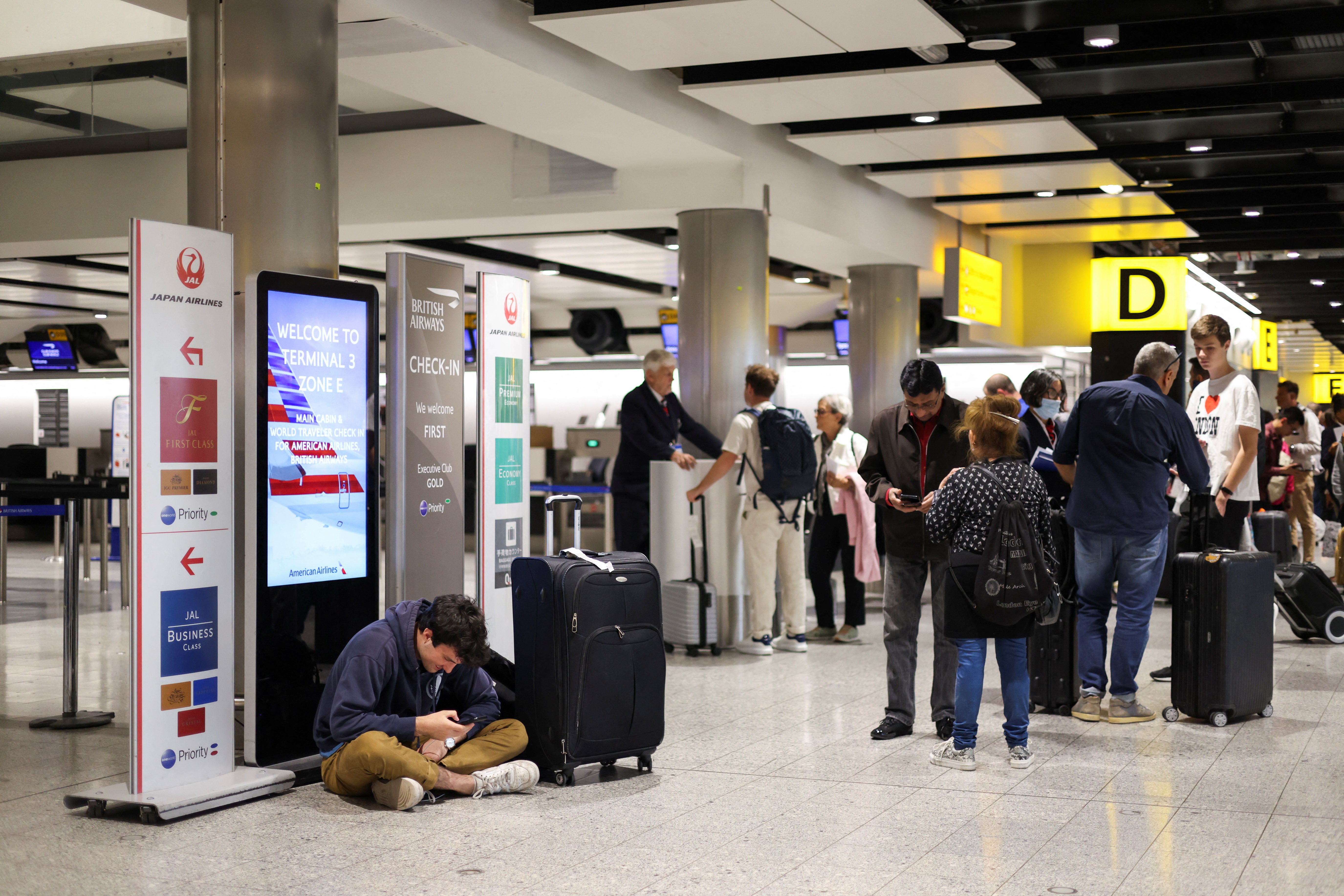 Heathrow Terminal 3: a perfect place to feel the spirit of mobility – and talk to fellow passengers