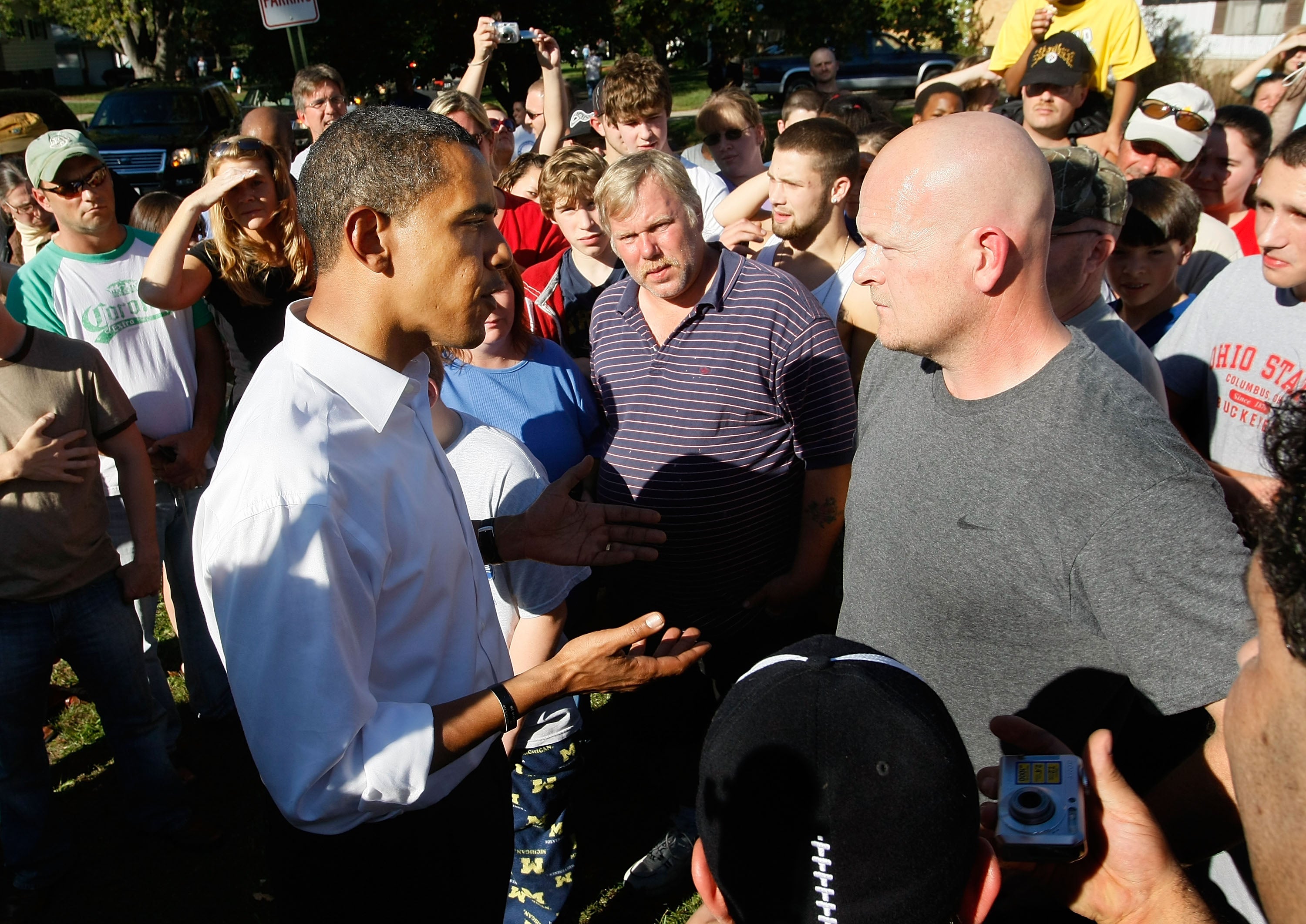 Joe Wurzelbacher confronts Barack Obama during the 2008 presidential campaign, in Ohio
