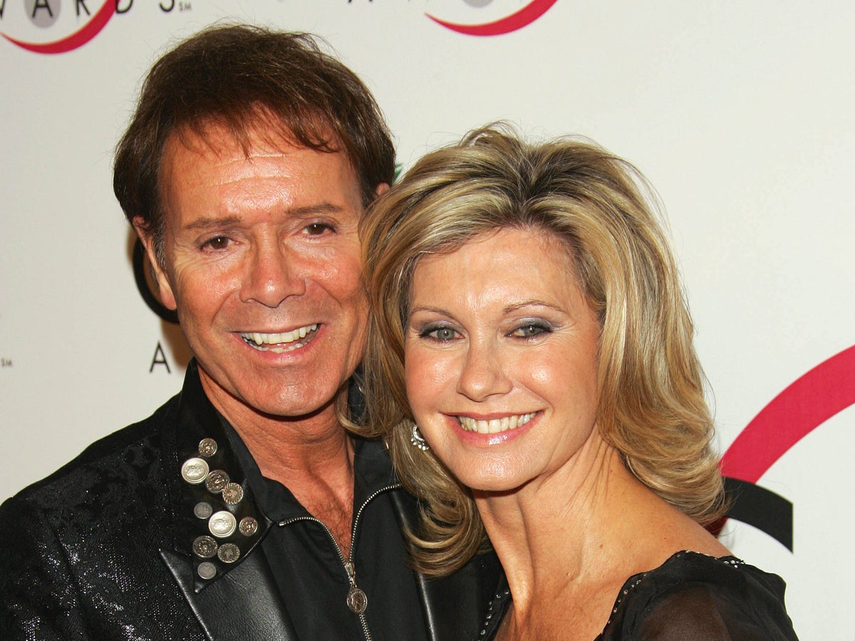 Cliff Richard honours 'dear friend' Olivia Newton-John with emotional reworked song on new album | The Independent