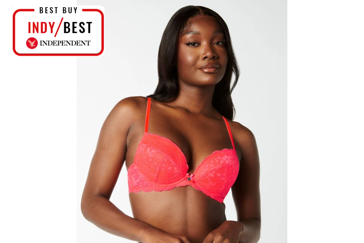 Victoria's Secret on X: Our Very Sexy Push-up combines the best science  and the best style to create a bra that's perfect for you.    / X