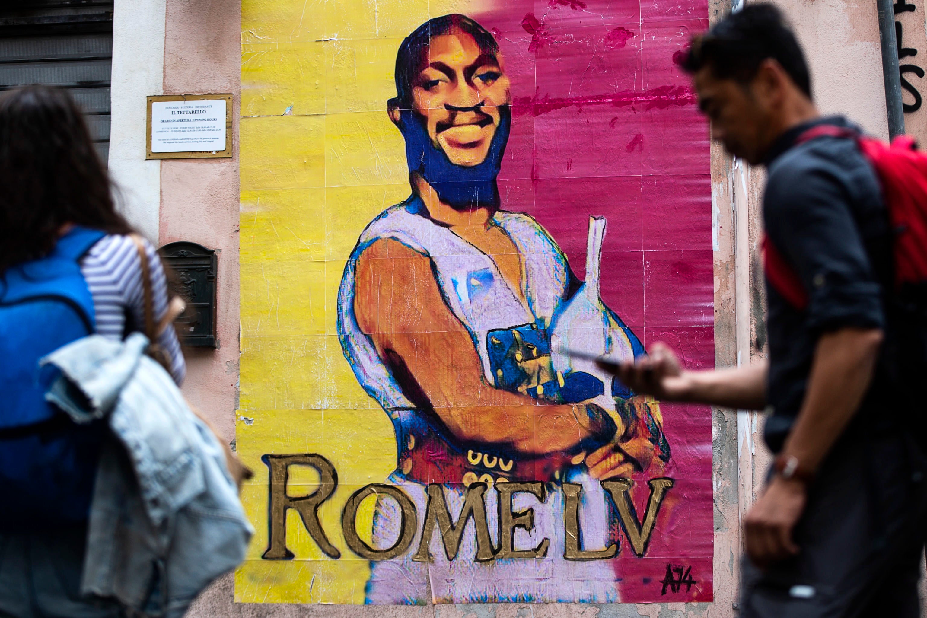 A mural by street artist ‘Anonimo74’ depicts Belgian forward Romelu Lukaku