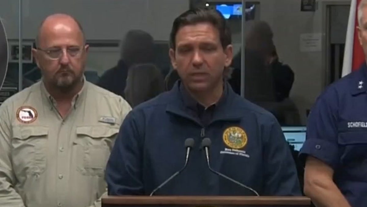 Ron DeSantis’ press conference hit by power cut as Florida braces for Hurricane Idalia