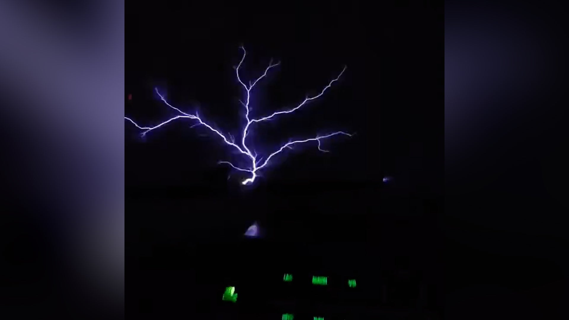 Rare lightning phenomenon captured in the sky during Hurricane Idalia  News Independent TV