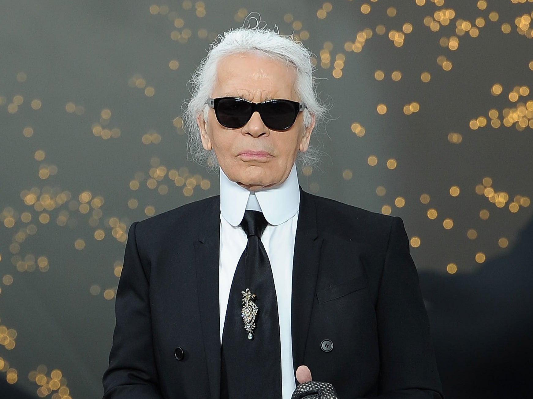 Resurfaced Karl Lagerfeld quote sparks backlash after Chanel unveils ...