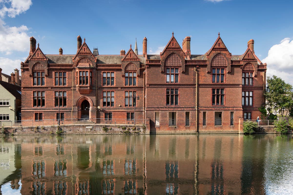 'Magnificent civic building' recognised with upgraded listed status - Vimarsana News