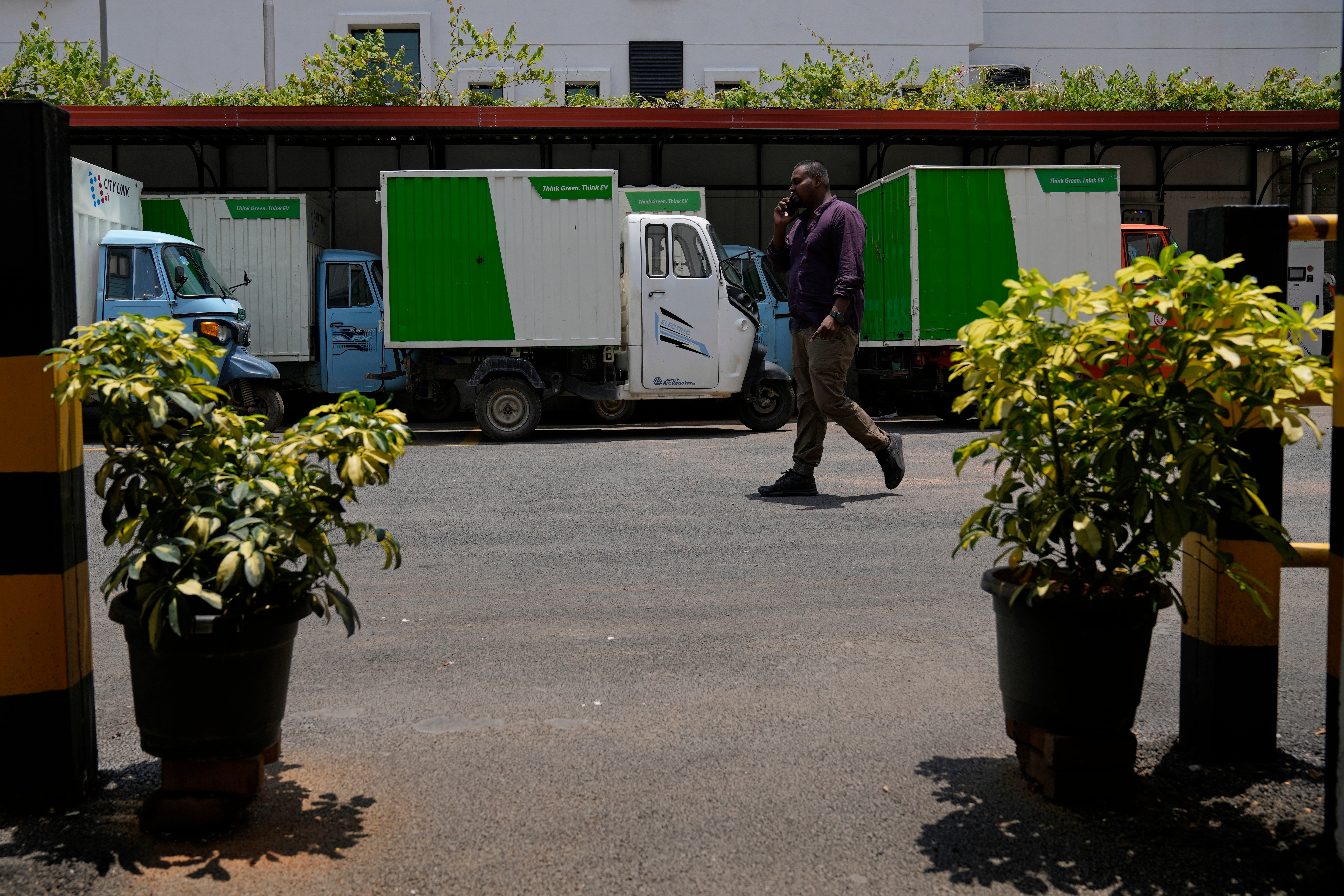 India Electric Vehicles Boom