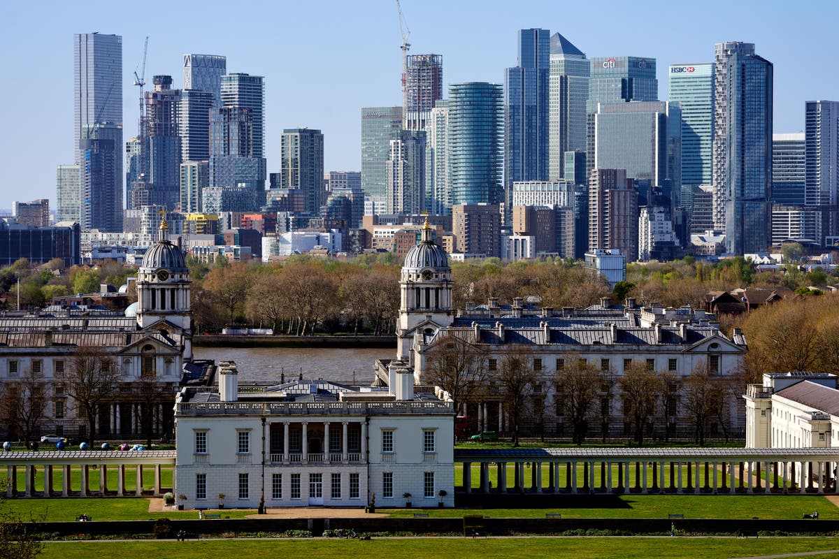 FTSE breaks six-day winning streak to end August deep in the red