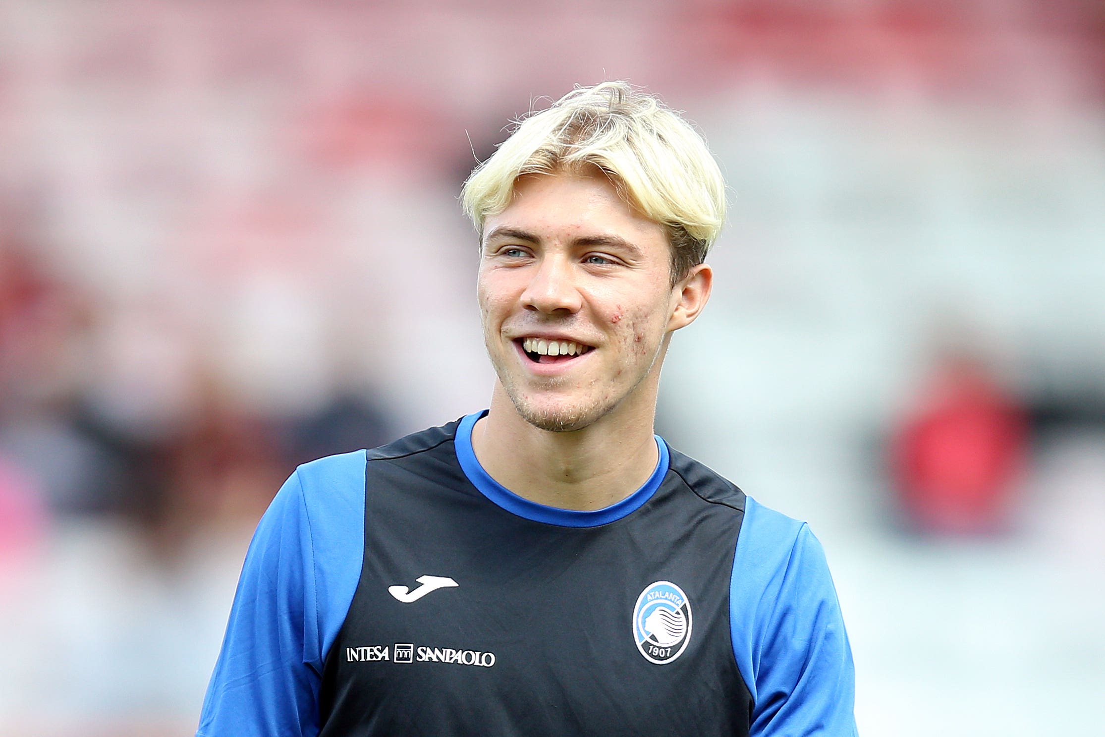 Manchester United sign Rasmus Hojlund from Atalanta for £64