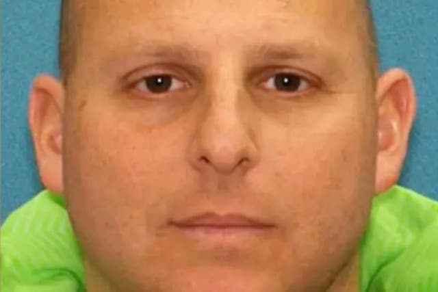 <p>Manalapan Police Officer Kevin Ruditsky, 46, allegedly stalked, restrained, and attempted to kiss a 16-year-old girl he met at a community event </p>