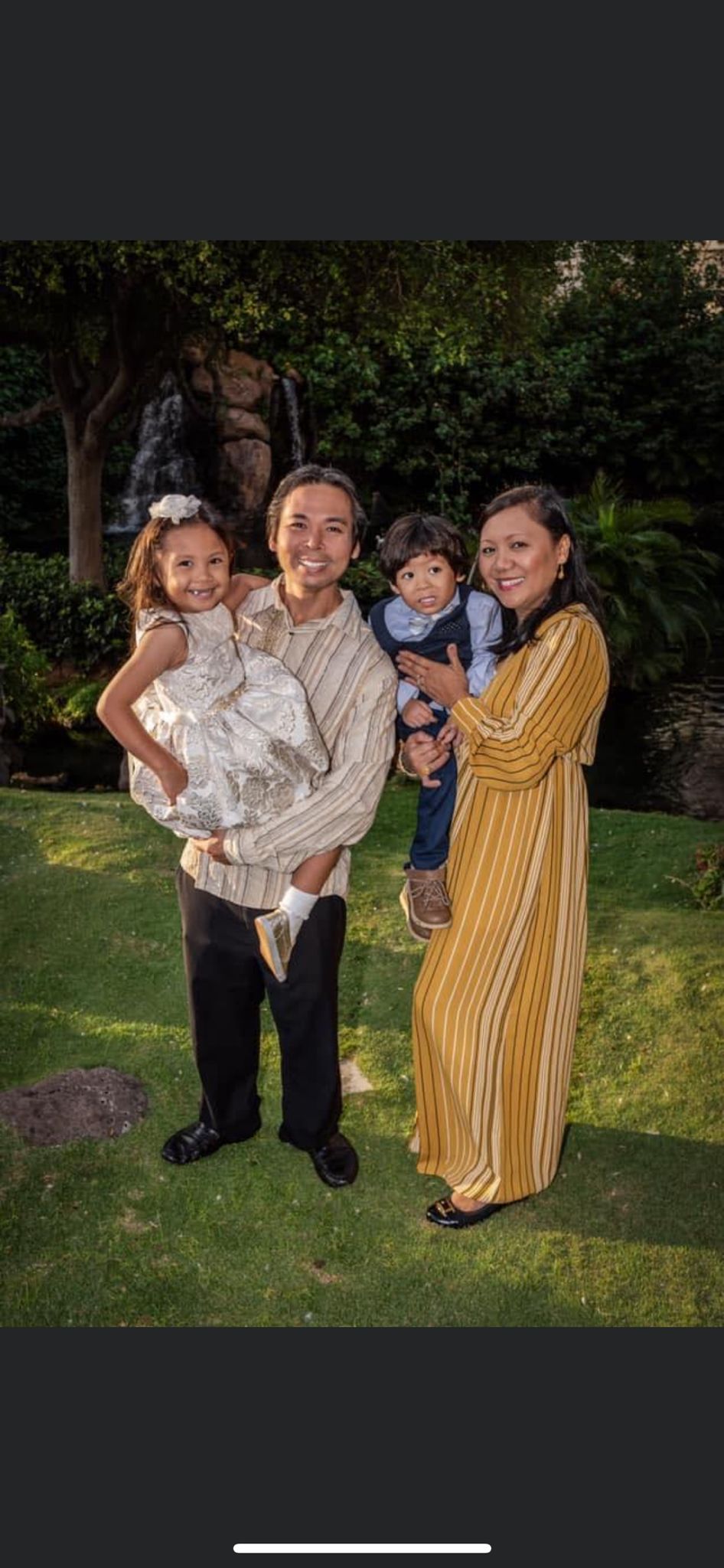 Mr Navarro’s sister, Jeanette, her husband and children