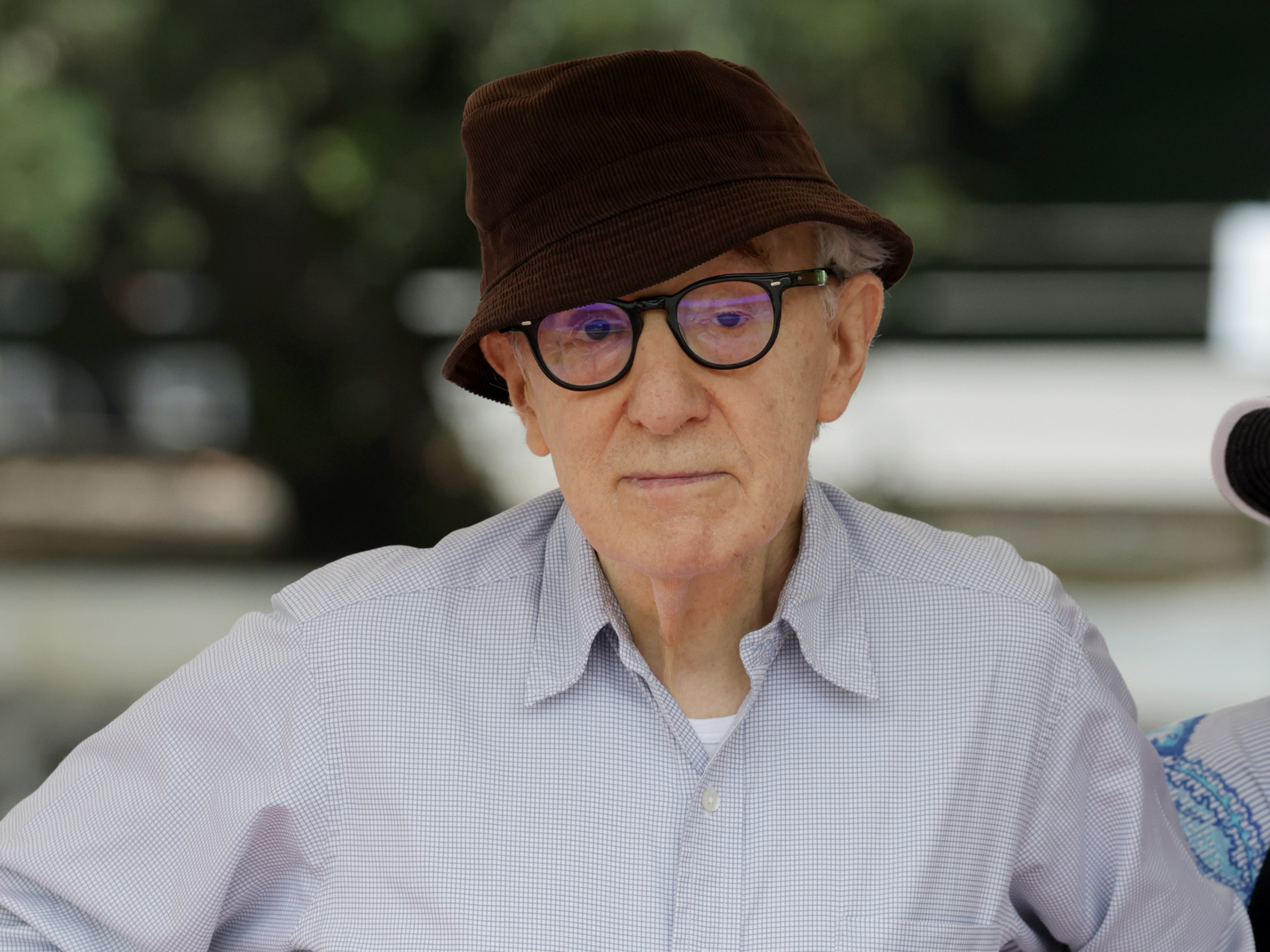 Allen arrives in Venice for the premiere of his new film