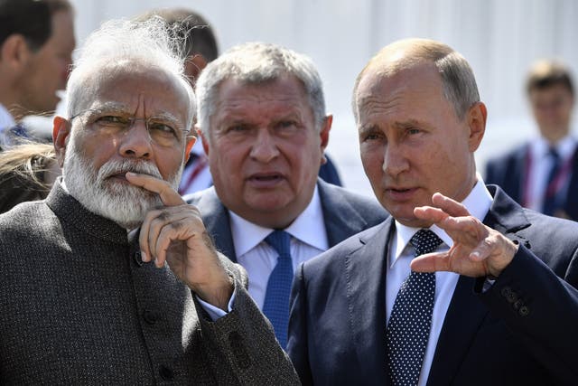 <p>File. Putin has invited Modi to visit Russia </p>