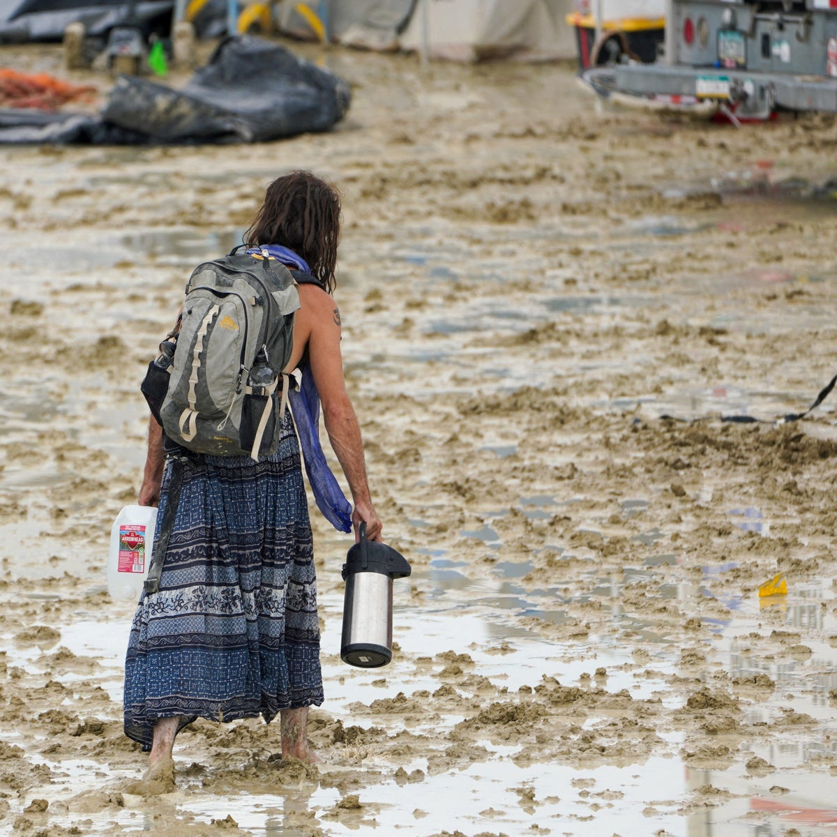 No longer stranded, tens of thousands clean up and head home after Burning  Man floods