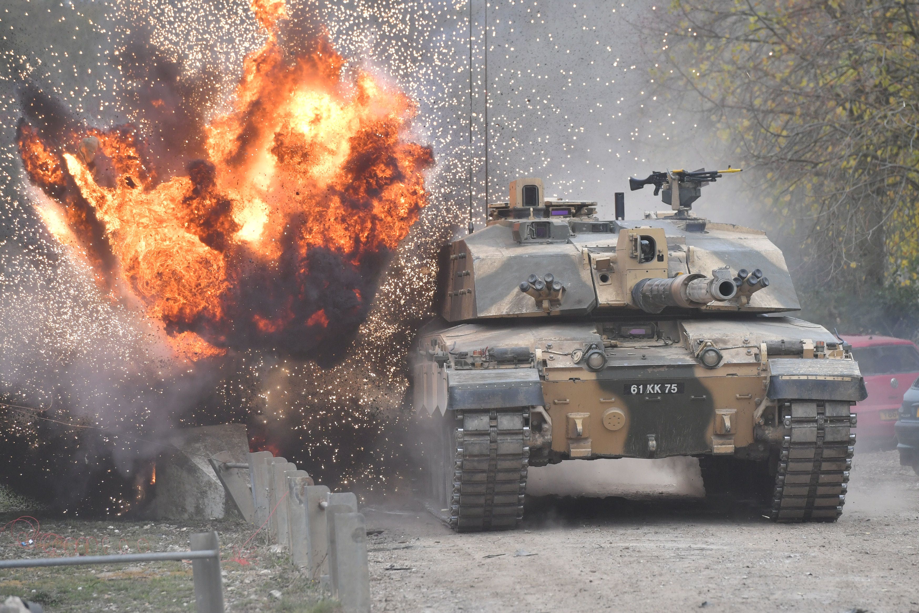British Challenger 2 tank 'destroyed in Ukraine' – defence source