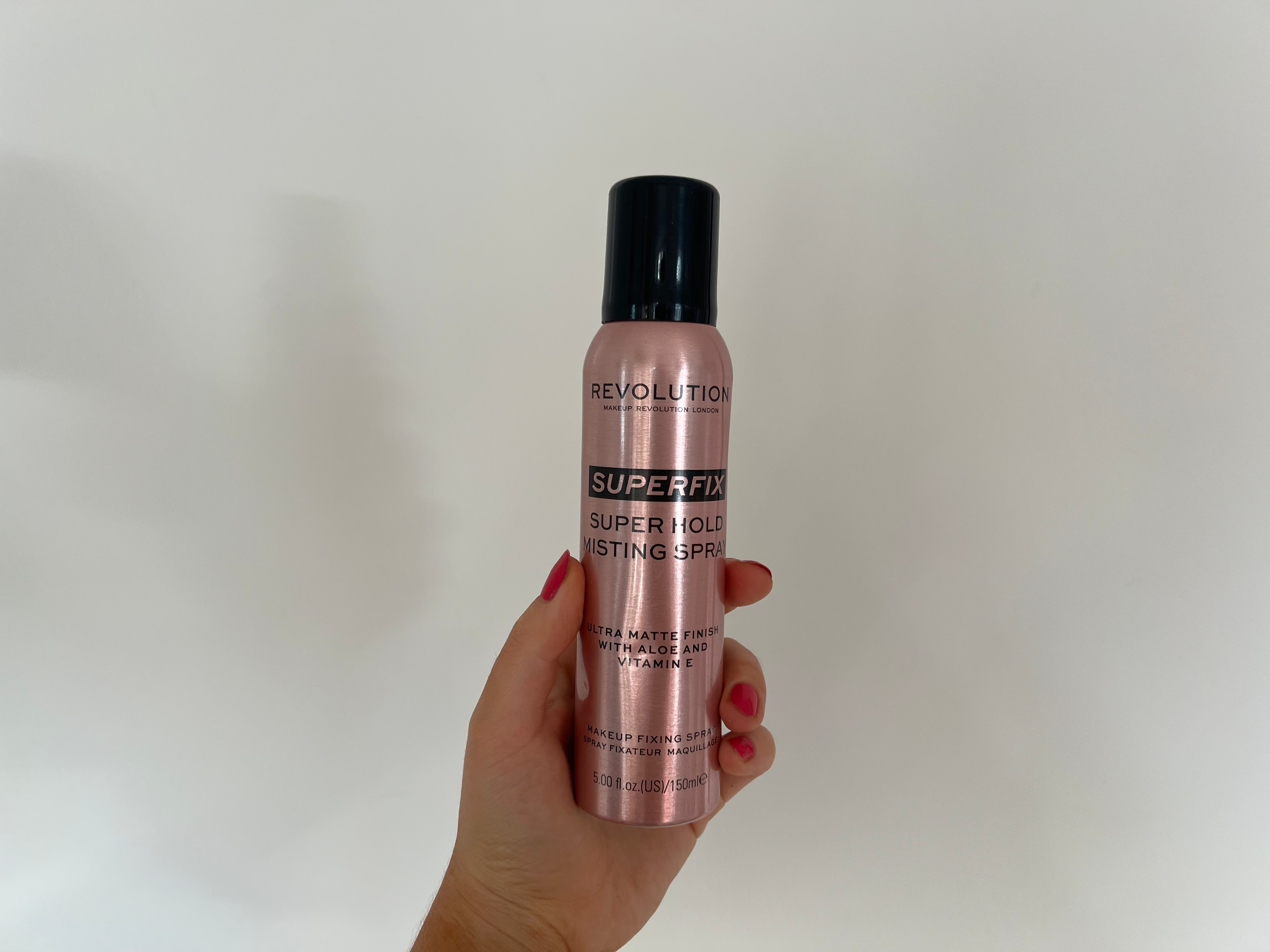Makeup Revolution superfix misting setting spray review